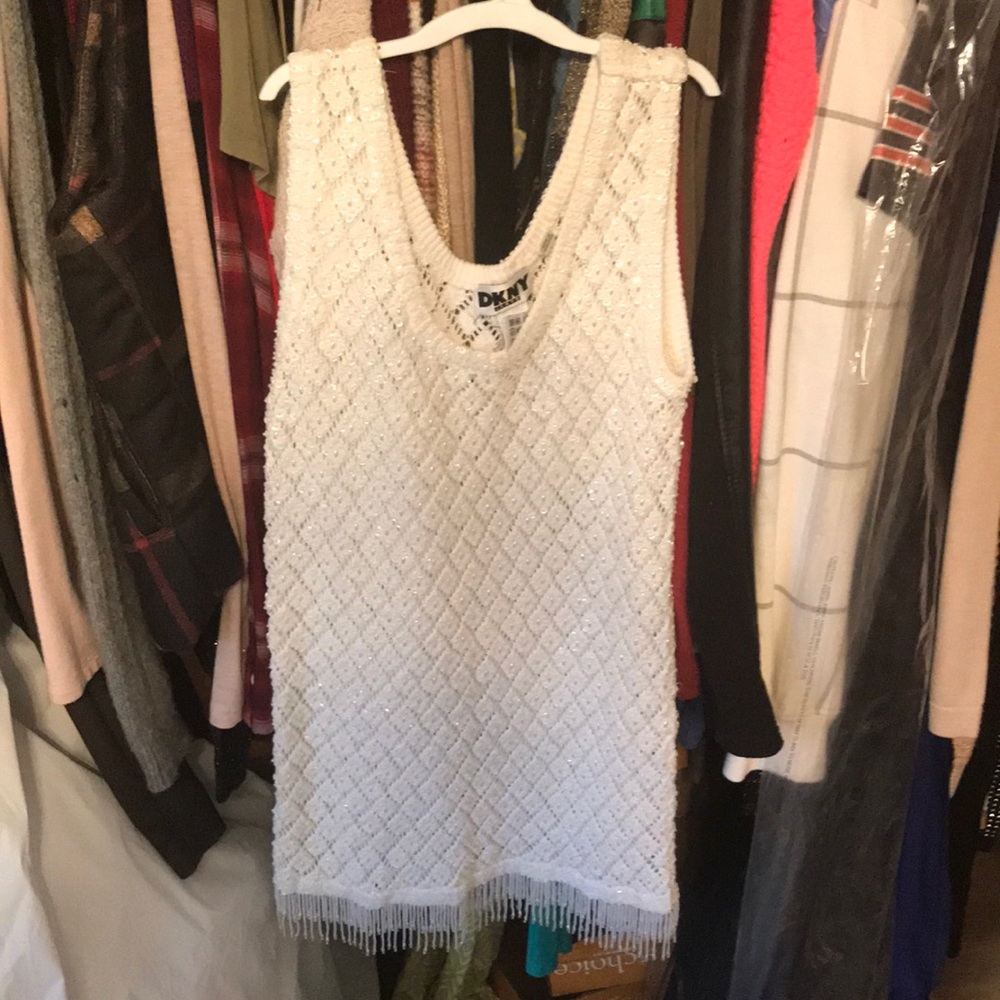 DKNY top